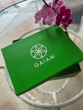 GAIAM Bright Green Logo Shoe Gift Box
